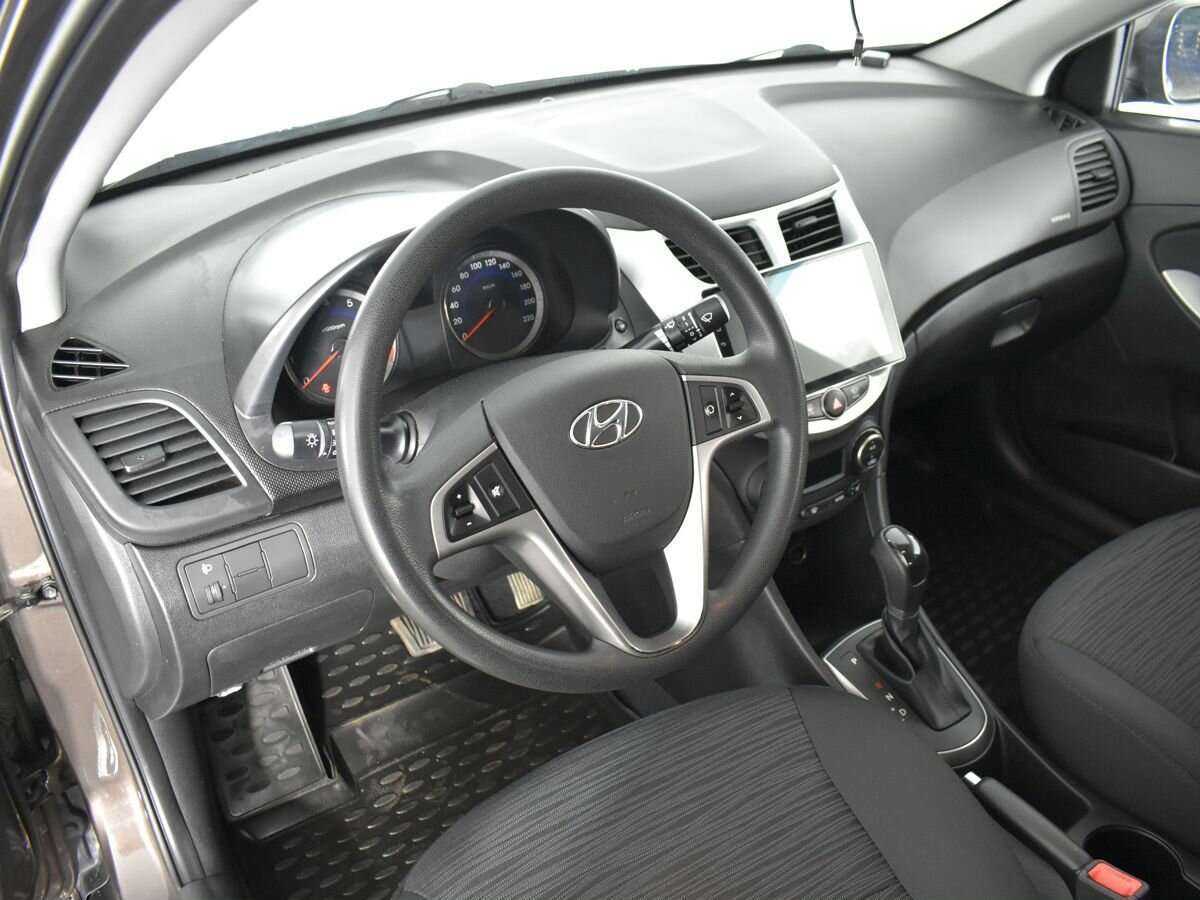 Hyundai Solaris б/у, 2016, Автоматическая. Фото: #6