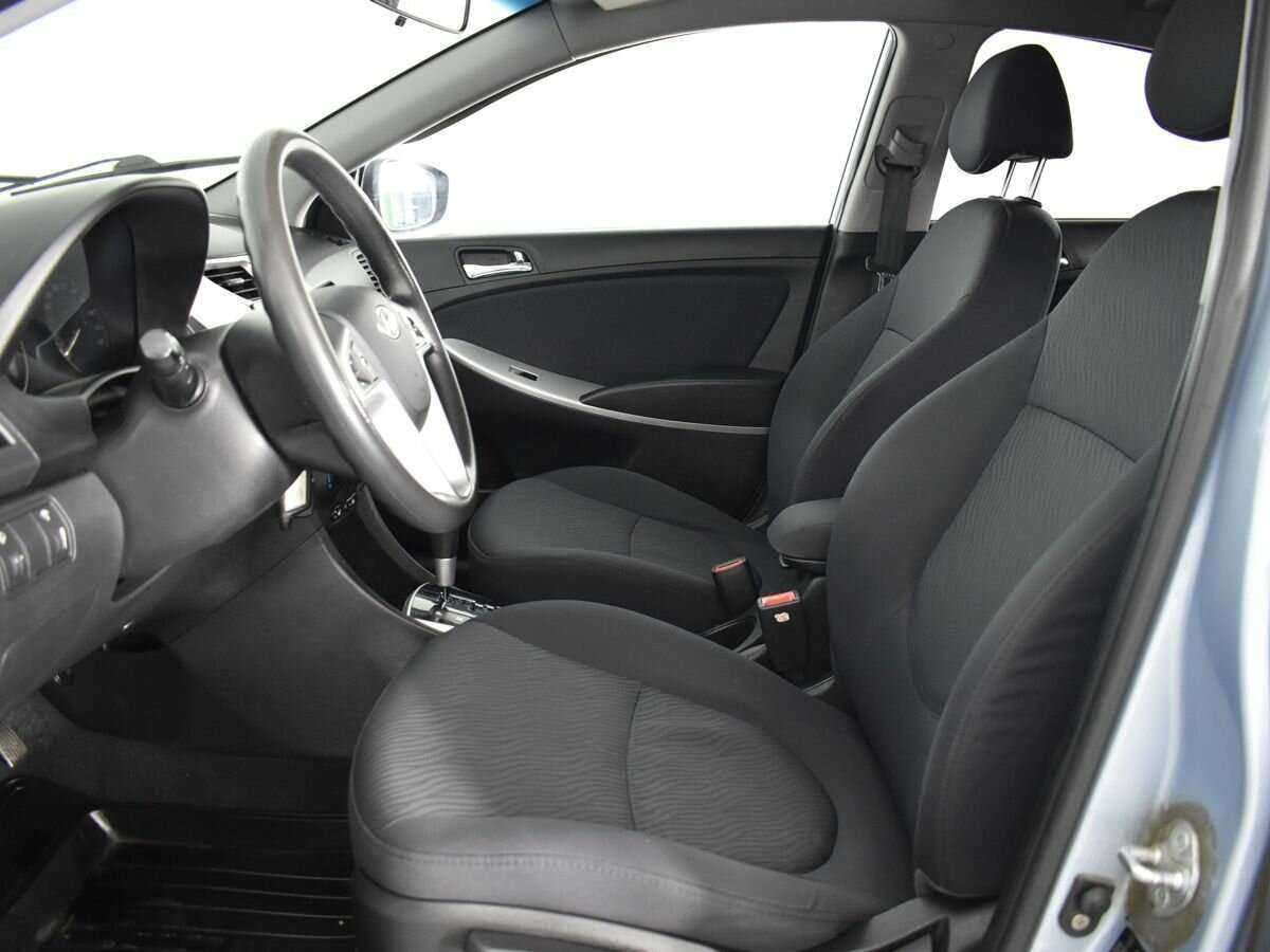 Hyundai Solaris б/у, 2012, Автоматическая. Фото: #7