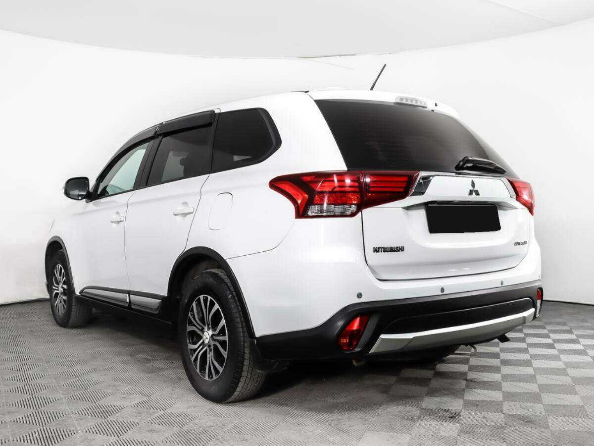 Mitsubishi Outlander б/у, 2016, Вариатор. Фото: #6