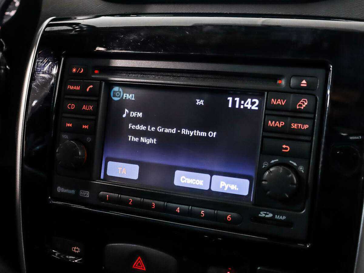 Nissan Terrano б/у, 2015, Механическая. Фото: #11