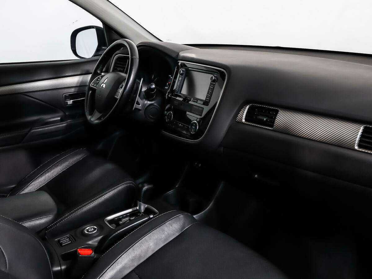 Mitsubishi Outlander б/у, 2014, Автоматическая. Фото: #8