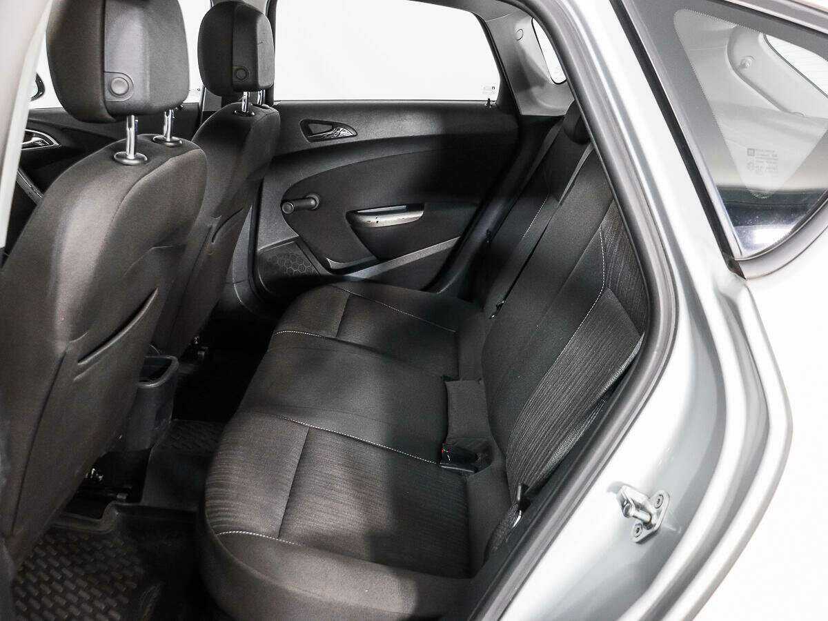 Opel Astra б/у, 2012, Механическая. Фото: #9