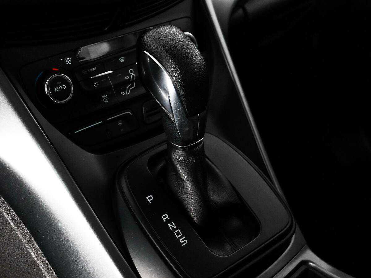 Ford Kuga б/у, 2017, Автоматическая. Фото: #9