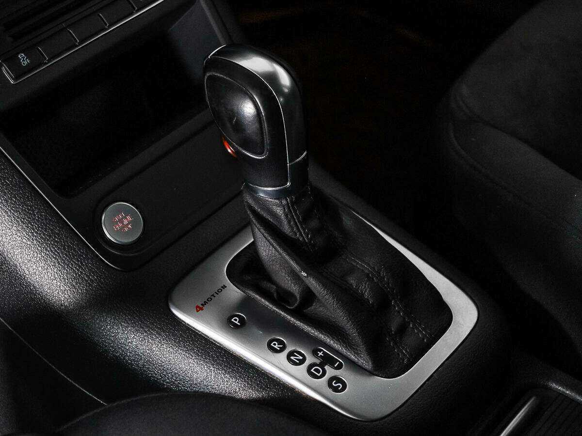 Фольксваген Тигуан б/у, 2015, Автоматическая. Фото: #9