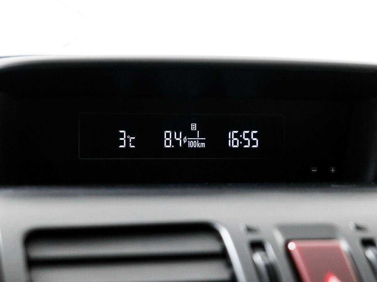 Subaru Impreza б/у, 2012, Механическая. Фото: #12