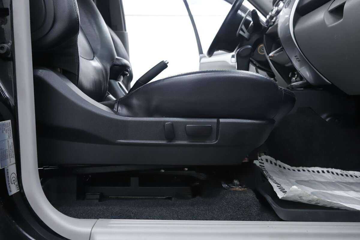 Mitsubishi Pajero Sport б/у, 2015, Автоматическая. Фото: #16