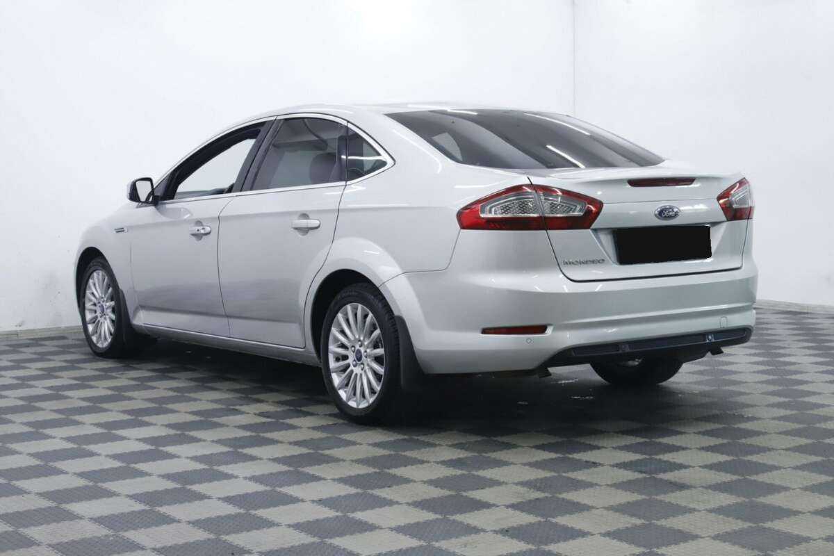 Ford Mondeo б/у, 2013, Автоматическая. Фото: #1