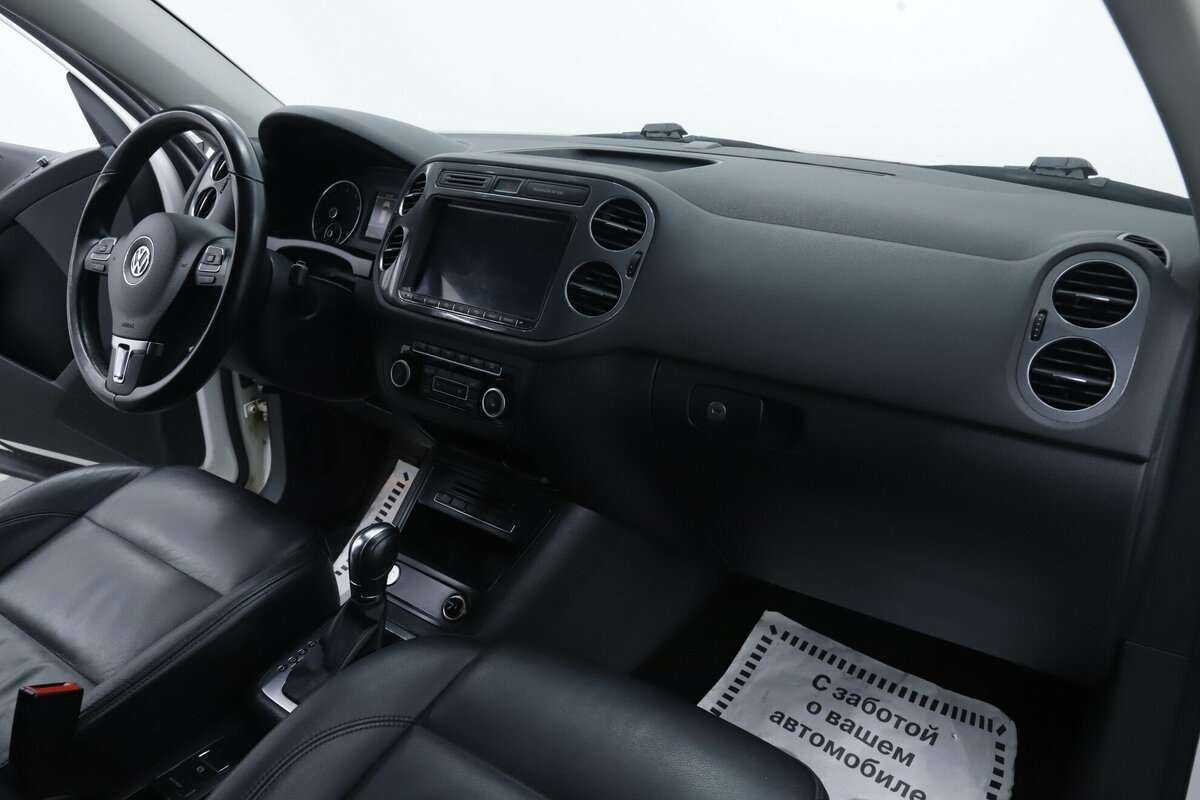Volkswagen Tiguan б/у, 2015, Автоматическая. Фото: #15