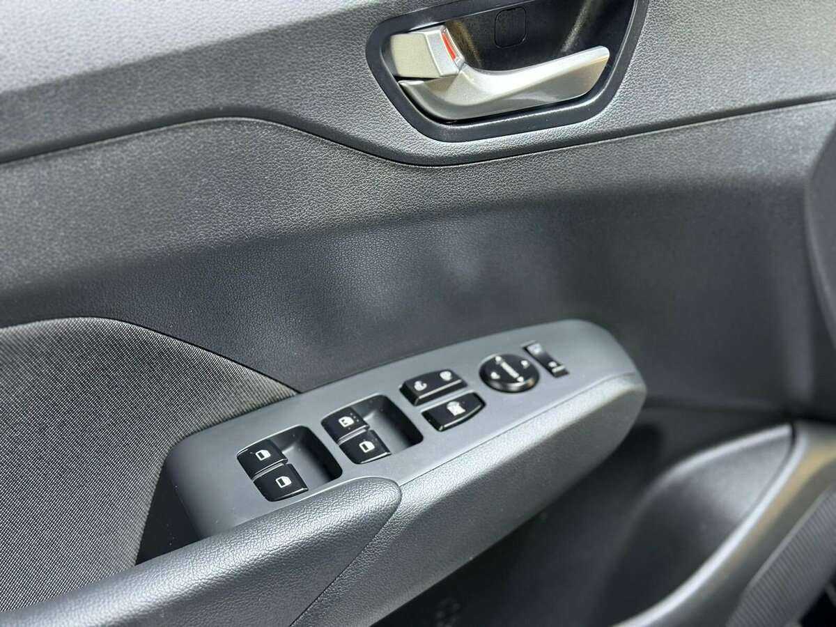 Hyundai Solaris б/у, 2020, Автоматическая. Фото: #12