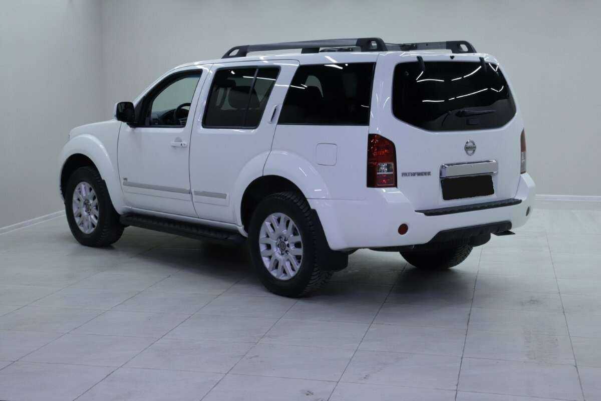 Nissan Pathfinder б/у, 2012, Автоматическая. Фото: #1