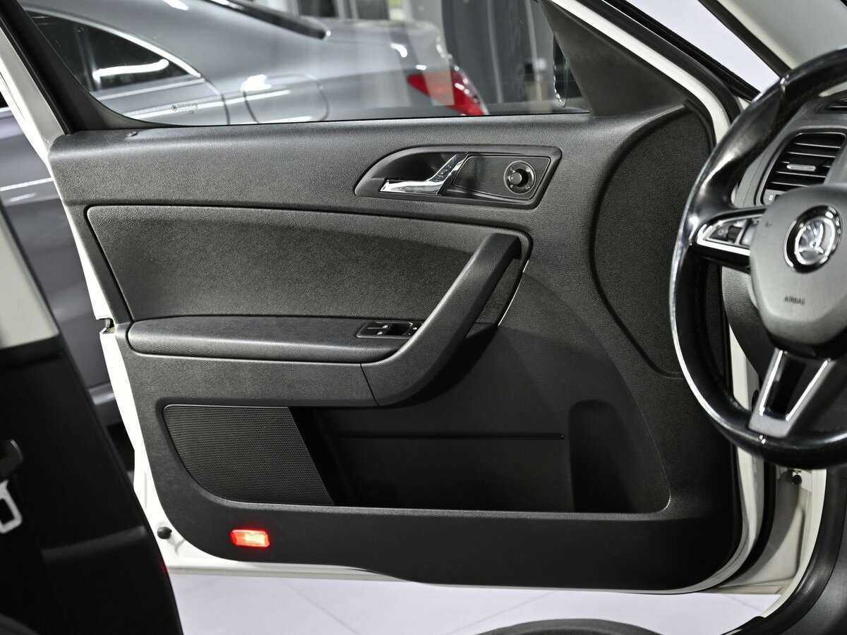 Skoda Yeti б/у, 2014, Роботизированная. Фото: #2