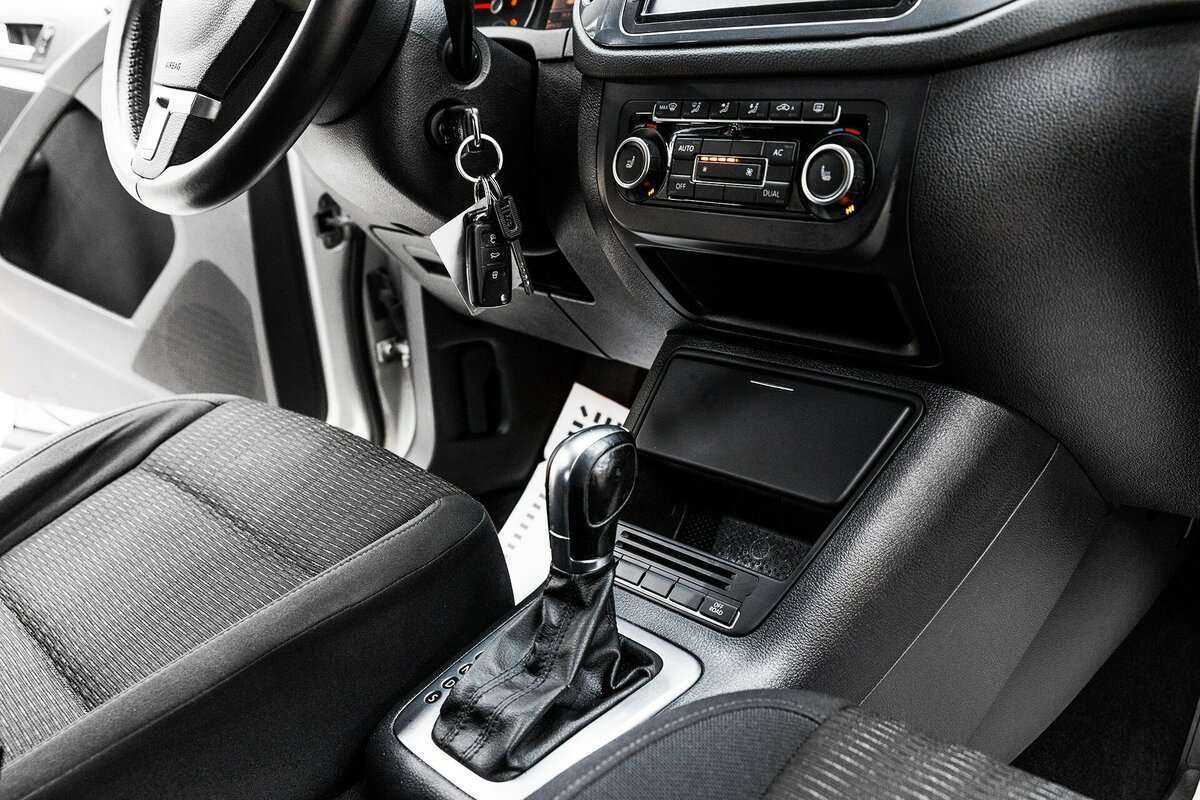 Volkswagen Tiguan б/у, 2012, Автоматическая. Фото: #9