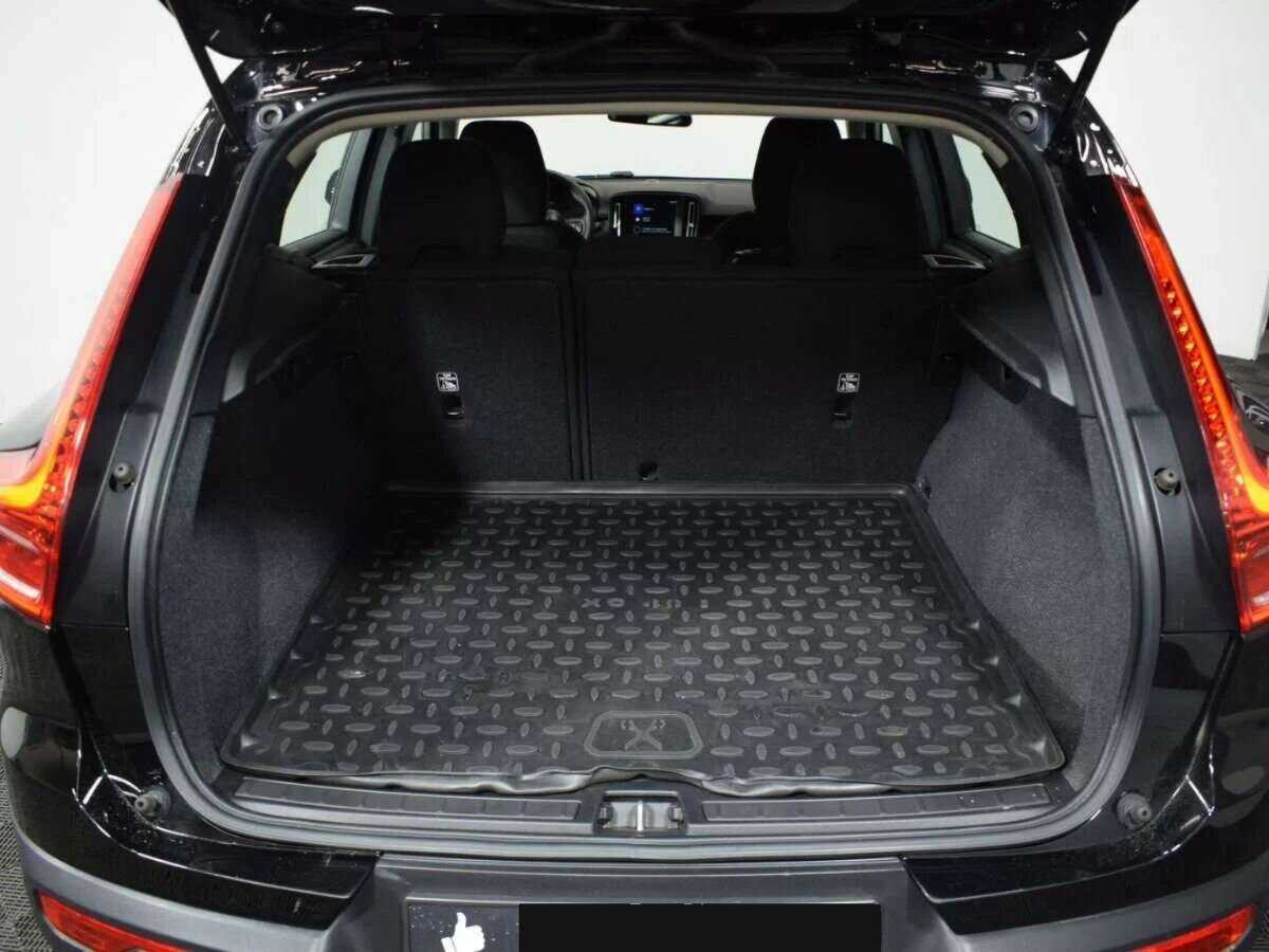 Volvo XC40 б/у, 2019, Автоматическая. Фото: #6