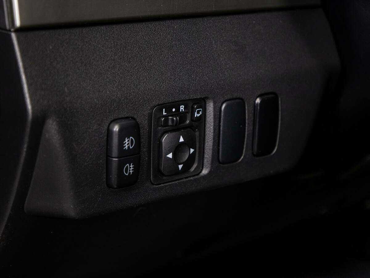 Mitsubishi Pajero б/у, 2015, Автоматическая. Фото: #17