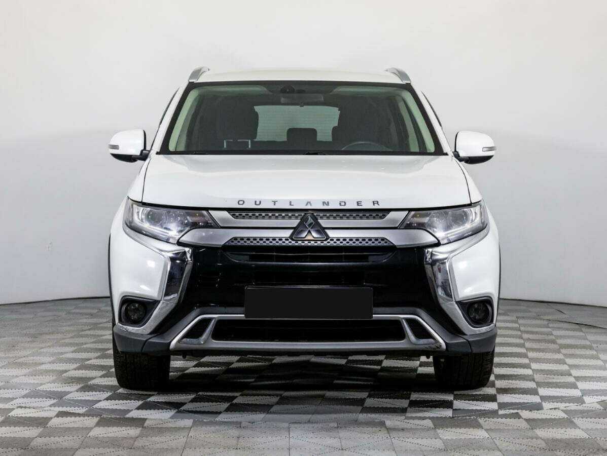 Mitsubishi Outlander б/у, 2018, Вариатор. Фото: #1