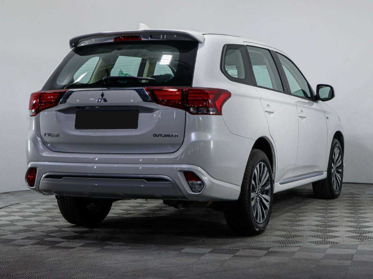 Mitsubishi Outlander б/у, 2022, Вариатор. Фото: #3