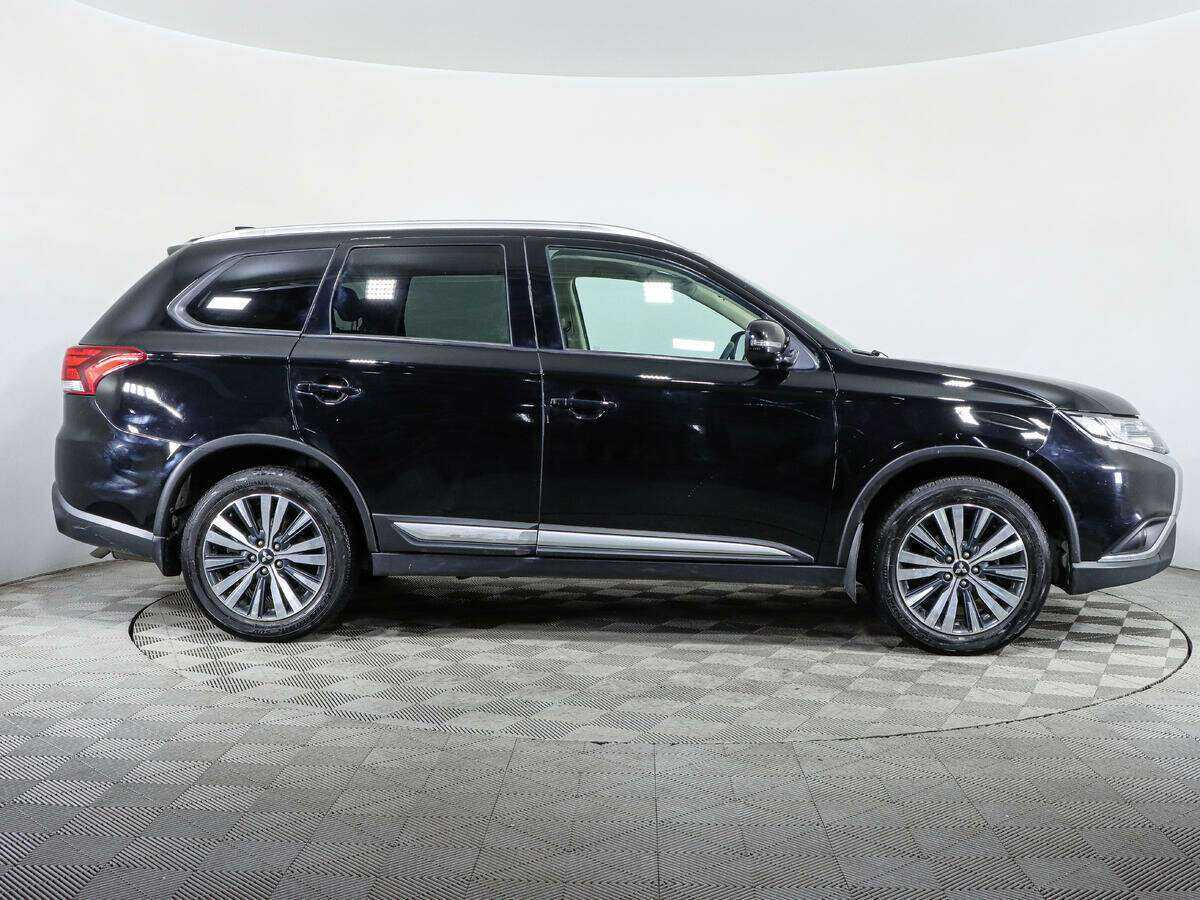Mitsubishi Outlander б/у, 2020, Вариатор. Фото: #3