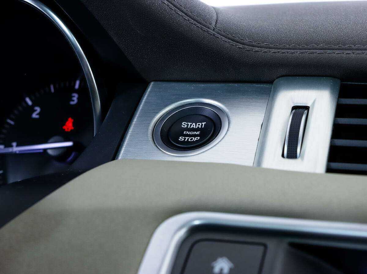 Land Rover Range Rover Evoque б/у, 2018, Автоматическая. Фото: #16