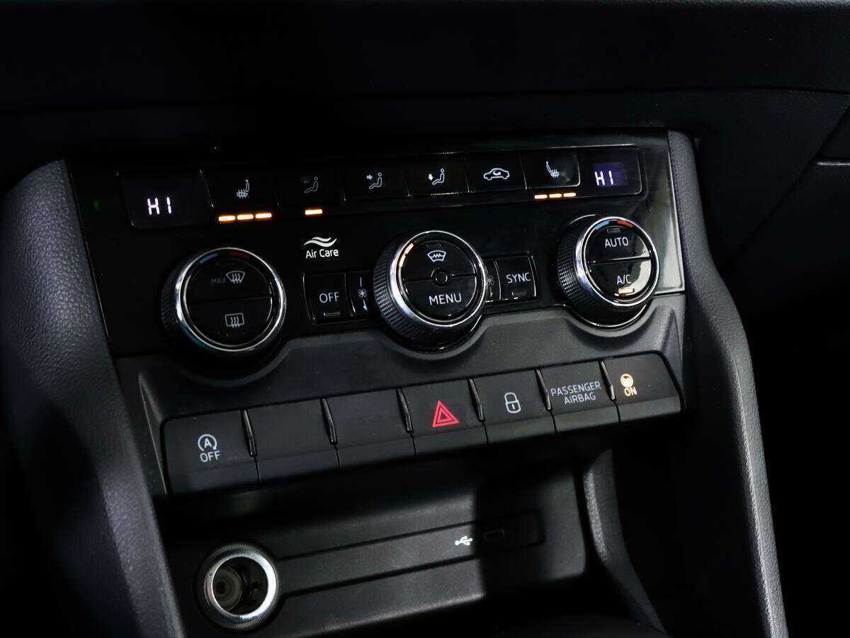 Skoda Karoq б/у, 2020, Автоматическая. Фото: #16