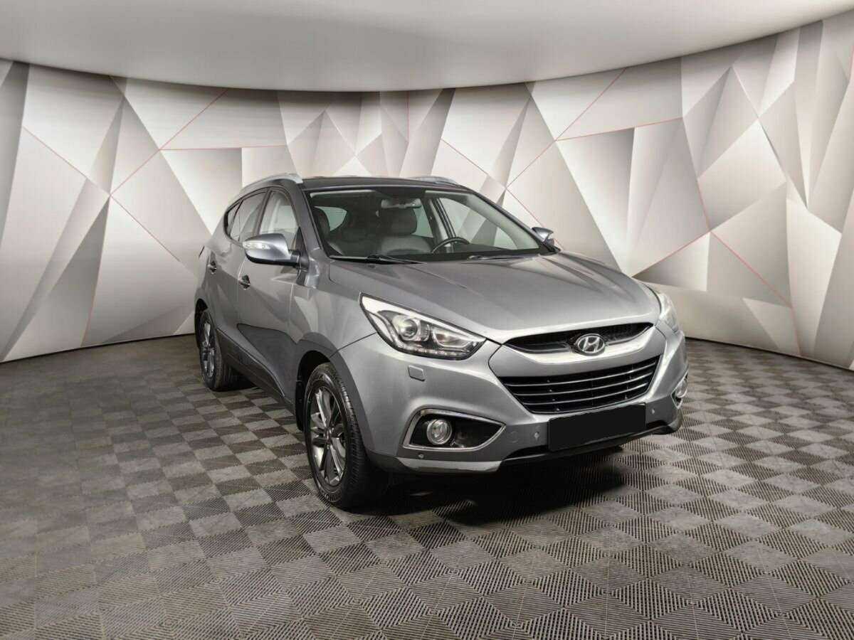 Hyundai ix35 б/у, 2014, Автоматическая. Фото: #2