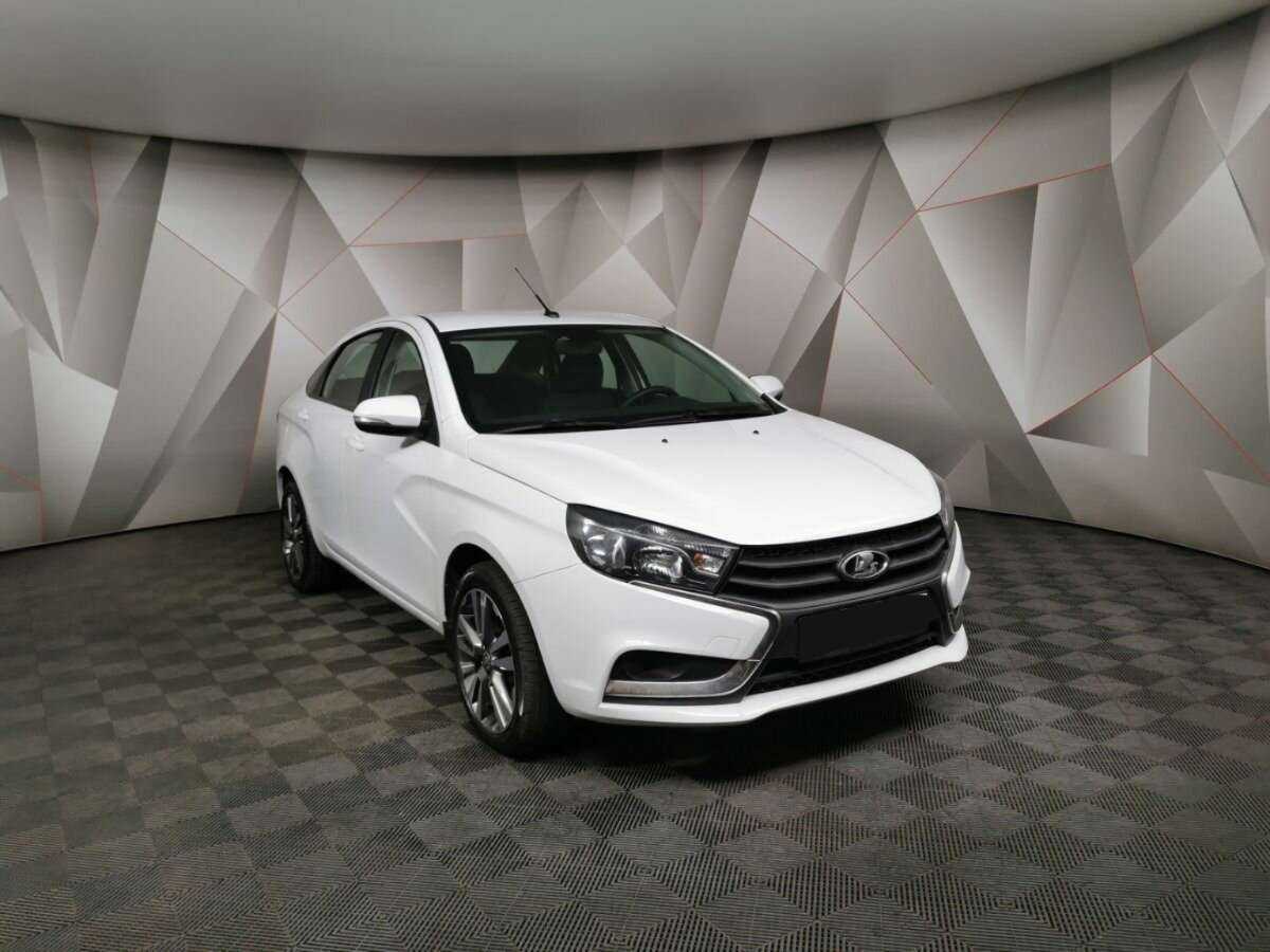Lada (ВАЗ) Vesta б/у, 2018, Механическая. Фото: #2