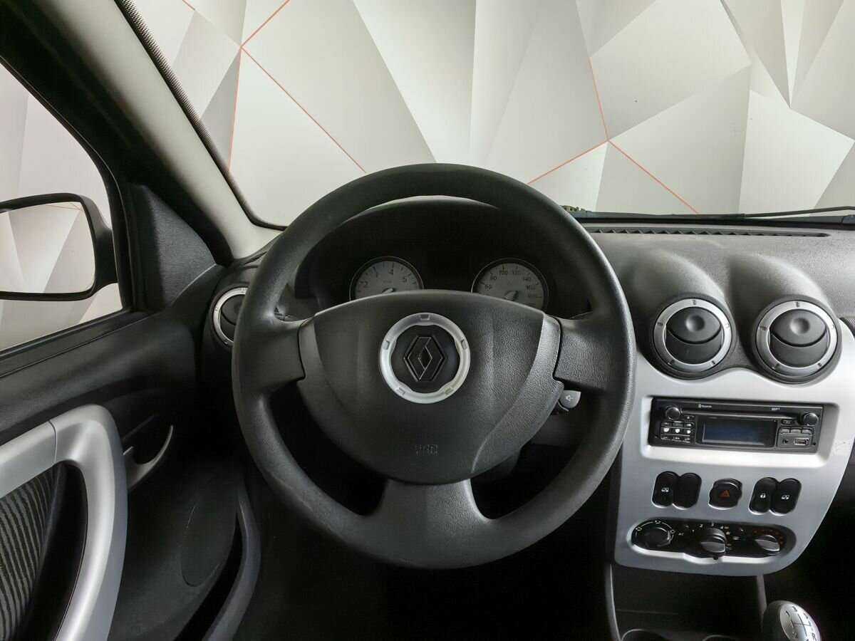 Renault Sandero б/у, 2013, Механическая. Фото: #11