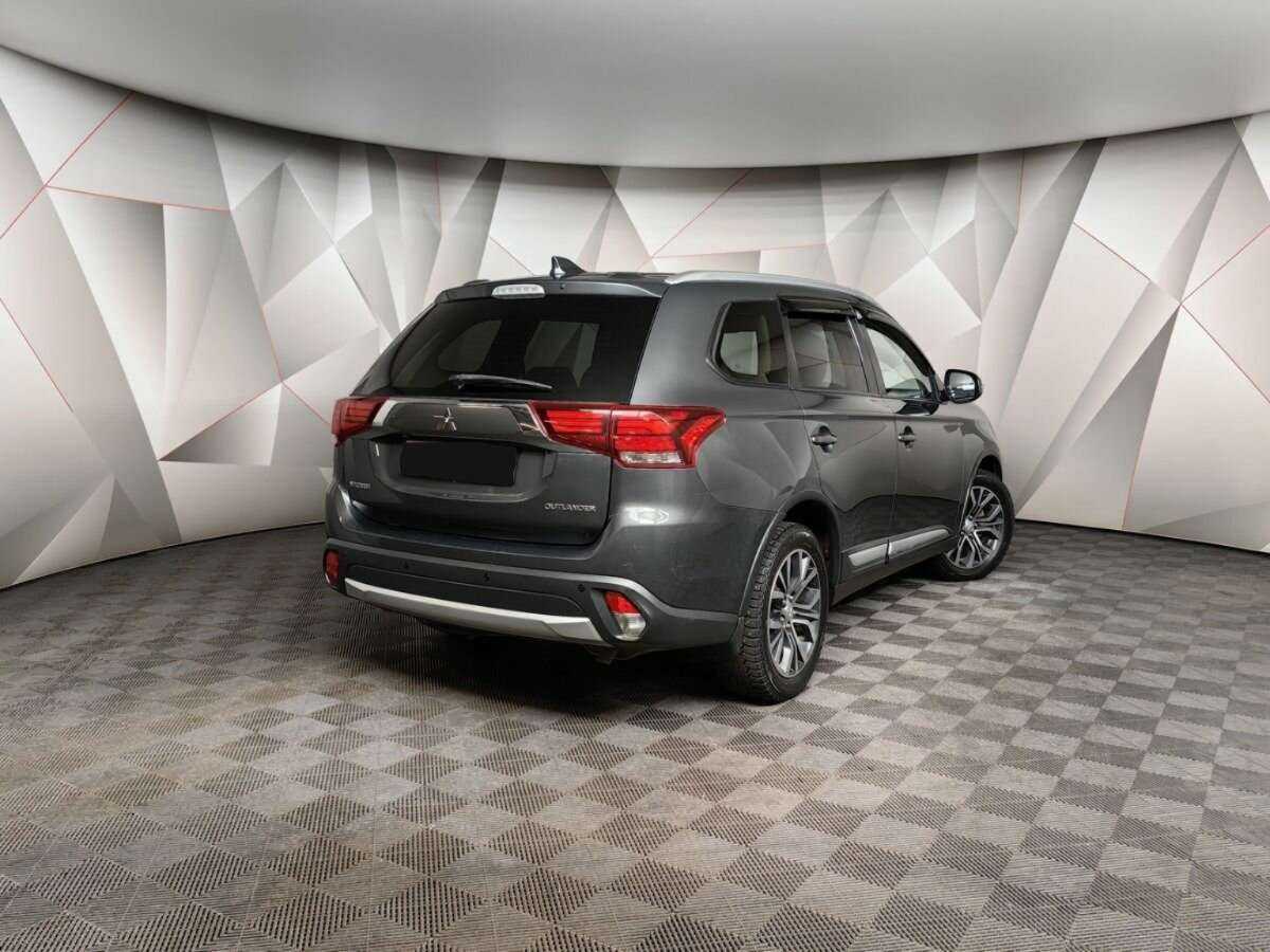 Mitsubishi Outlander б/у, 2017, Вариатор. Фото: #1