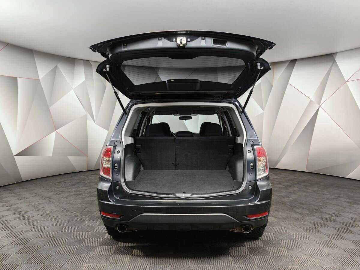 Subaru Forester б/у, 2012, Механическая. Фото: #16