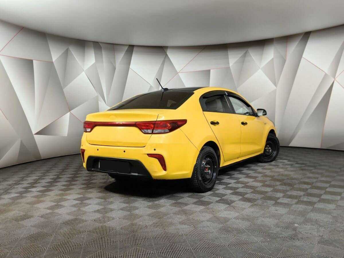 Kia Rio б/у, 2017, Механическая. Фото: #1