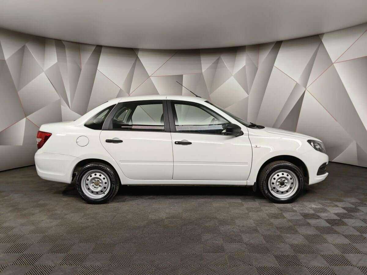 Lada (ВАЗ) Granta б/у, 2020, Механическая. Фото: #5