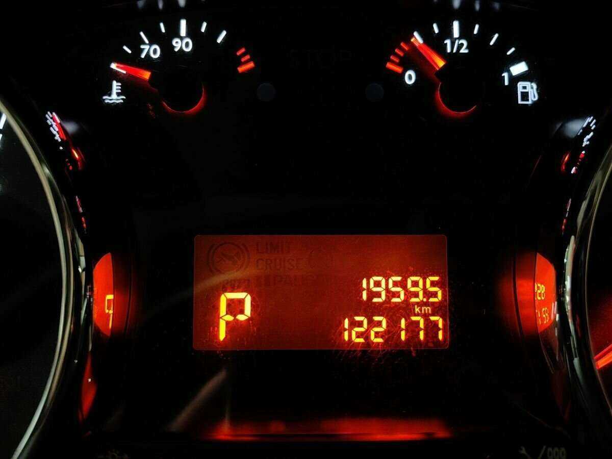 Peugeot 3008 б/у, 2012, Автоматическая. Фото: #16