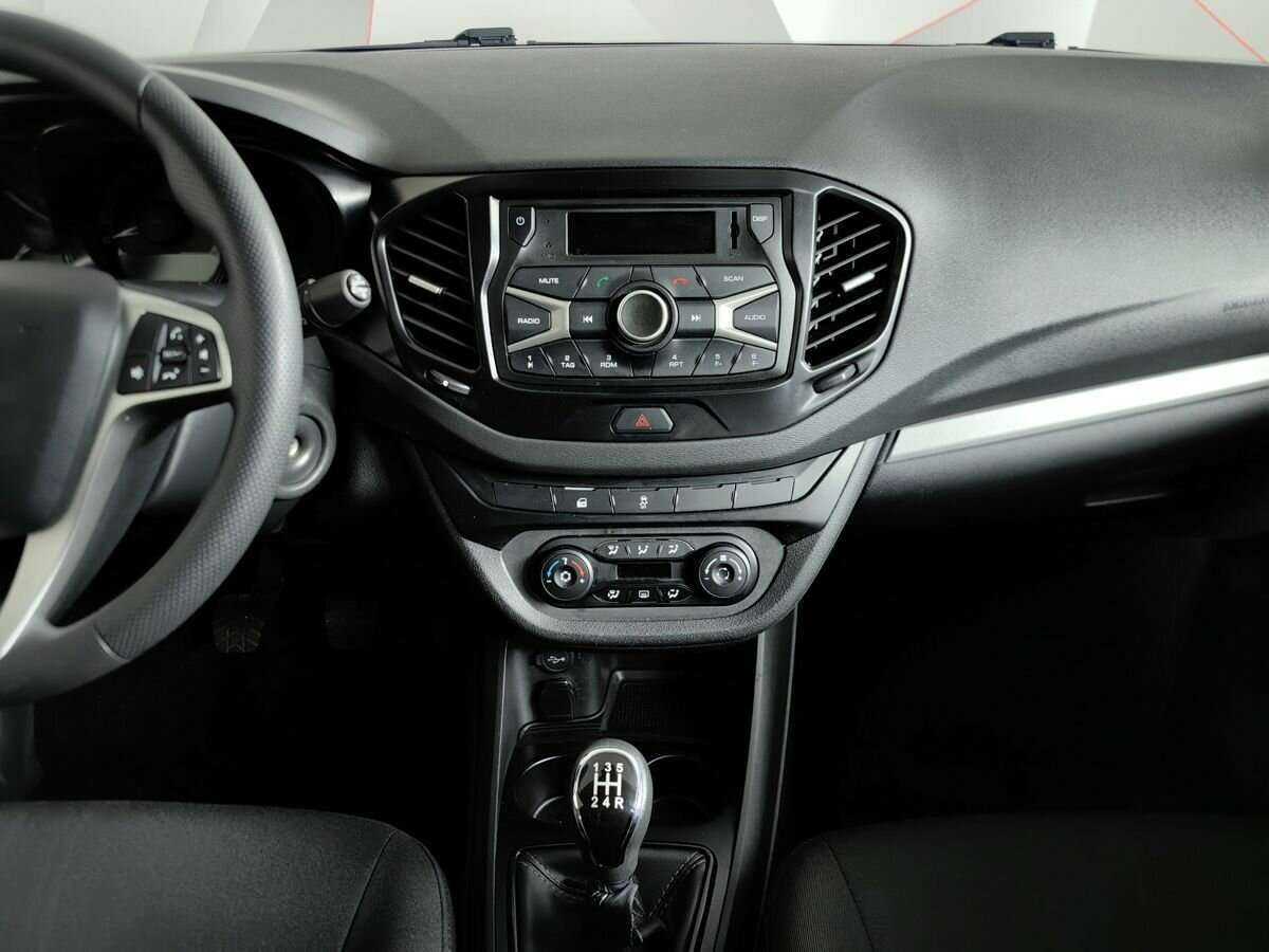 Lada (ВАЗ) Vesta б/у, 2021, Механическая. Фото: #10