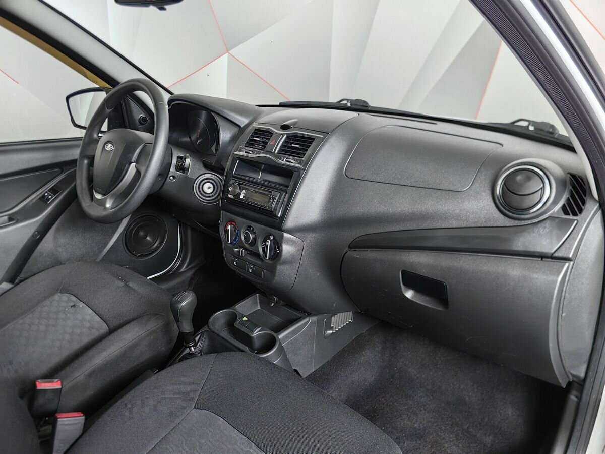 Lada (ВАЗ) Granta б/у, 2020, Механическая. Фото: #8
