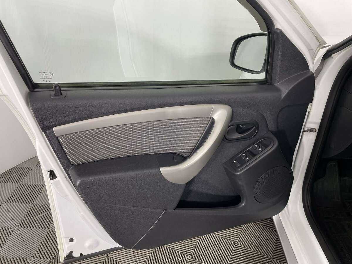 Renault Duster б/у, 2015, Автоматическая. Фото: #7