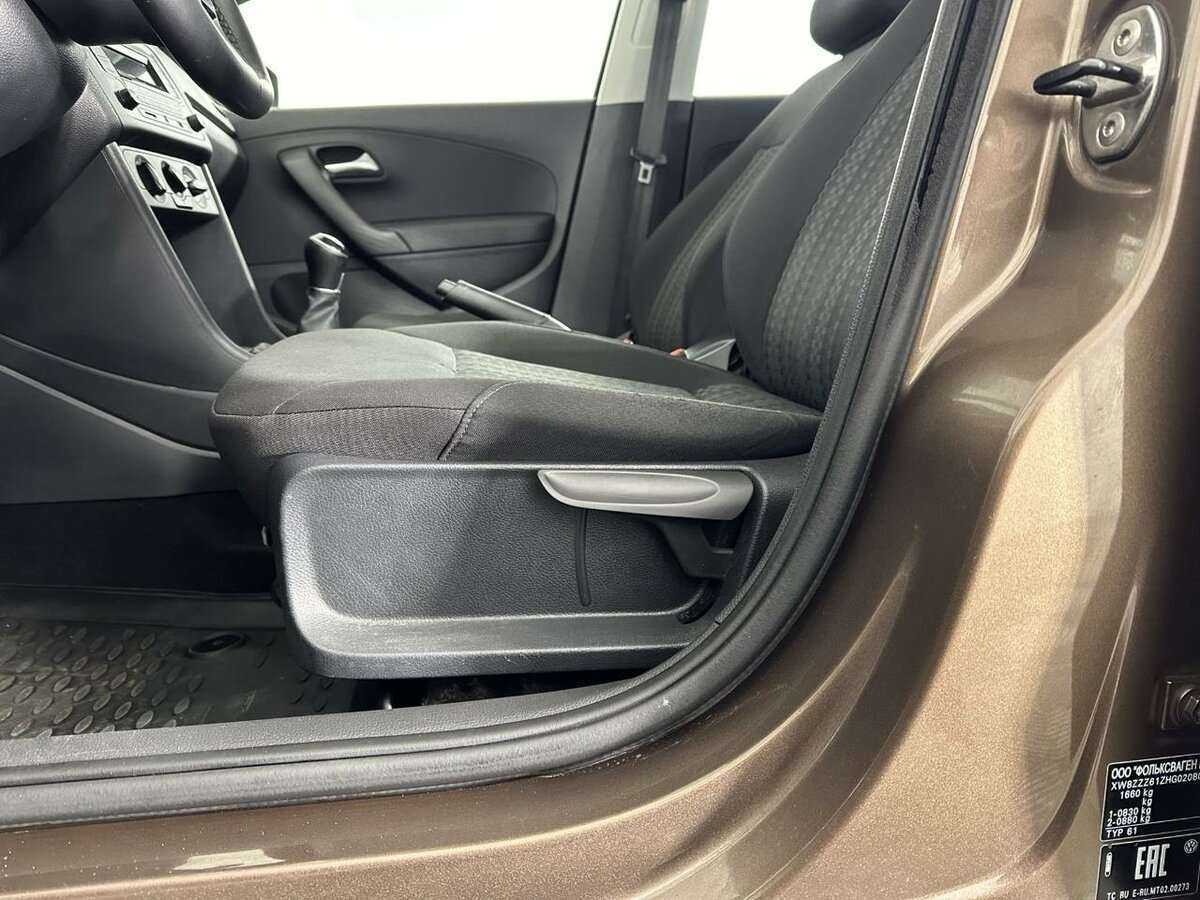 Volkswagen Polo б/у, 2016, Механическая. Фото: #9