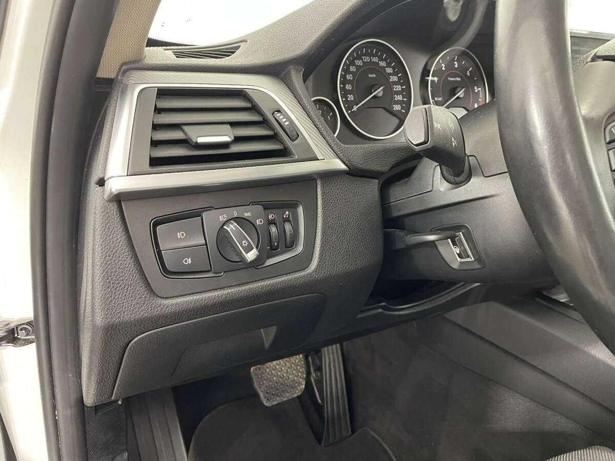 BMW 3 серии б/у, 2018, Автоматическая. Фото: #8