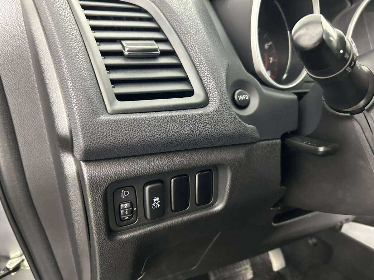 Mitsubishi ASX б/у, 2012, Вариатор. Фото: #8