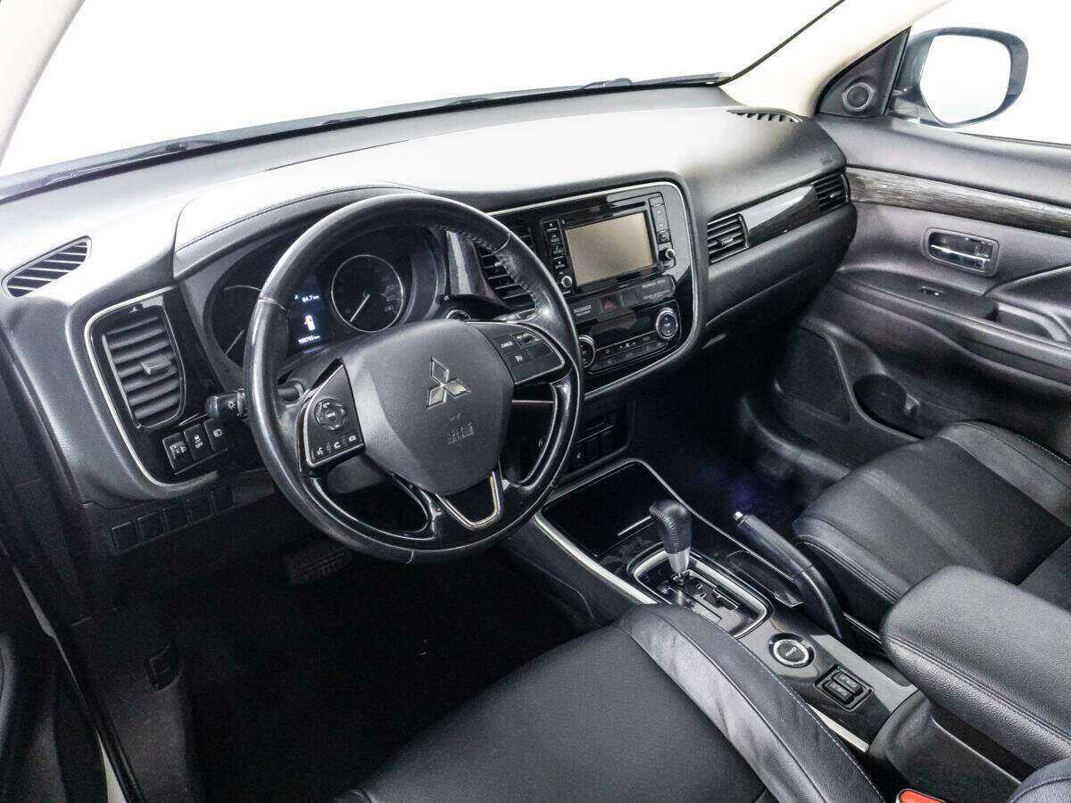 Mitsubishi Outlander б/у, 2017, Вариатор. Фото: #10