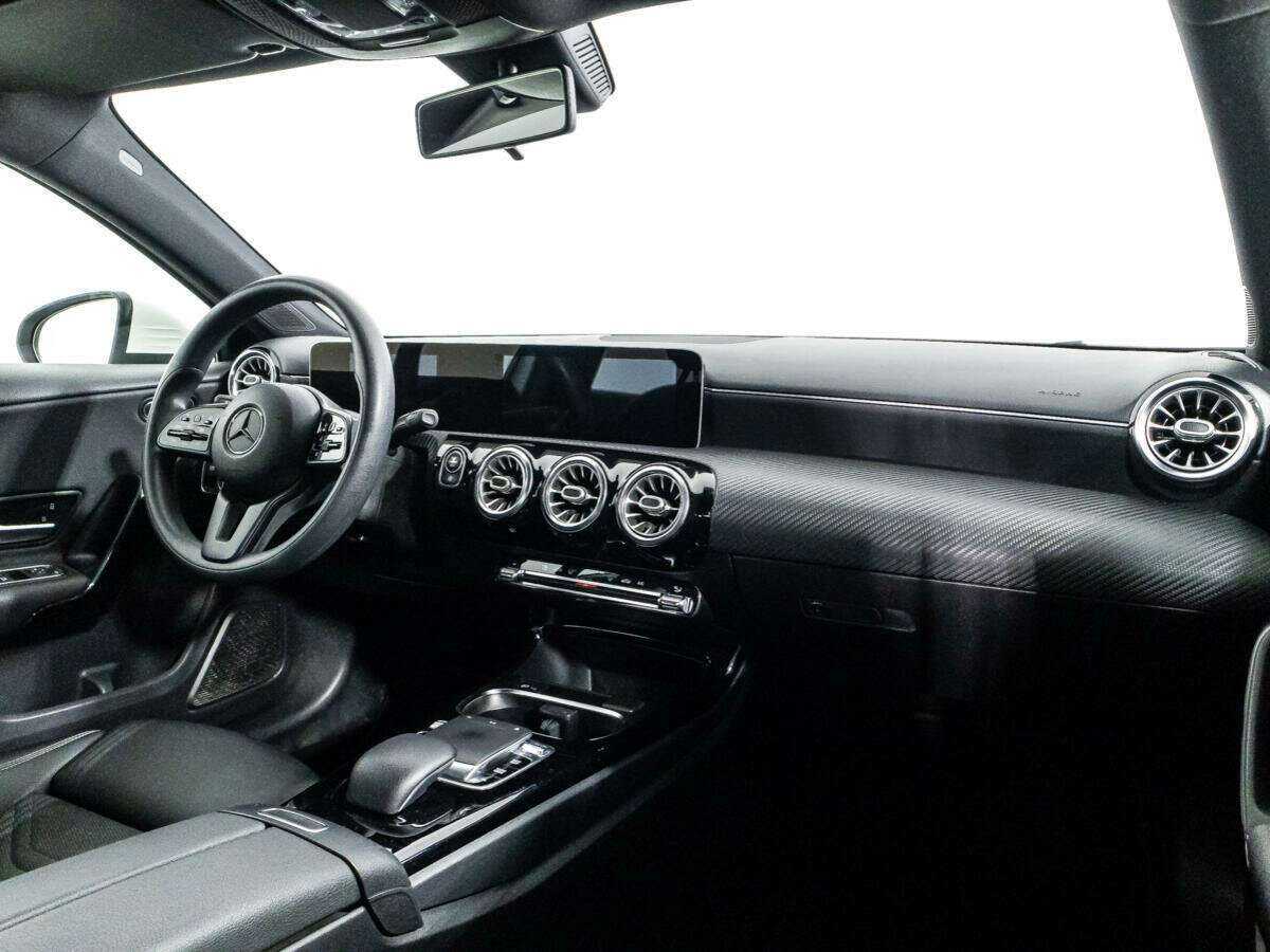 Mercedes-Benz A-Класс б/у, 2018, Роботизированная. Фото: #8