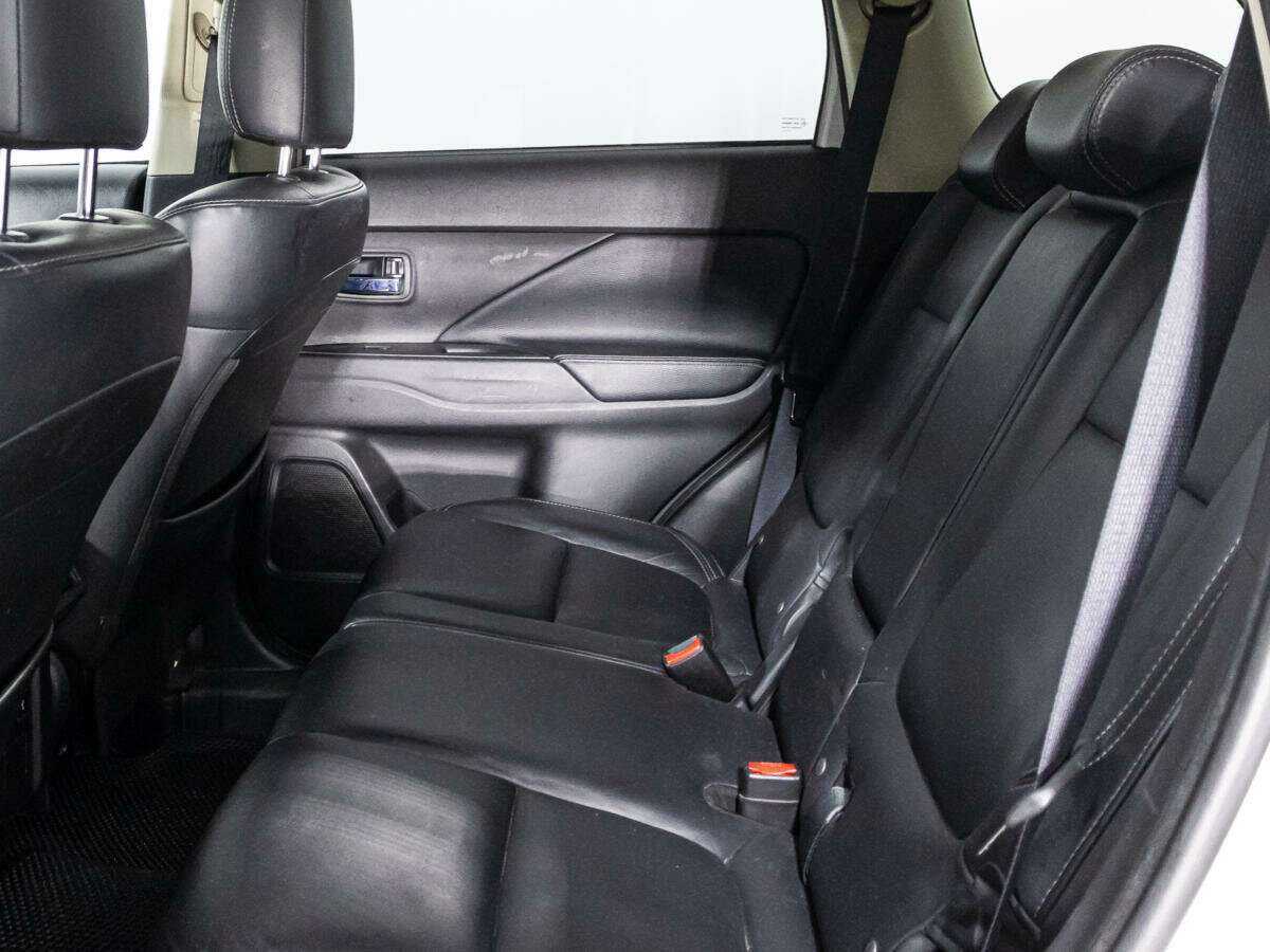 Mitsubishi Outlander б/у, 2019, Вариатор. Фото: #9