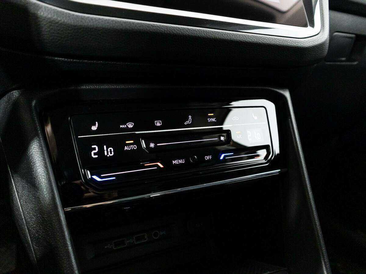 Volkswagen Tiguan б/у, 2018, Роботизированная. Фото: #16