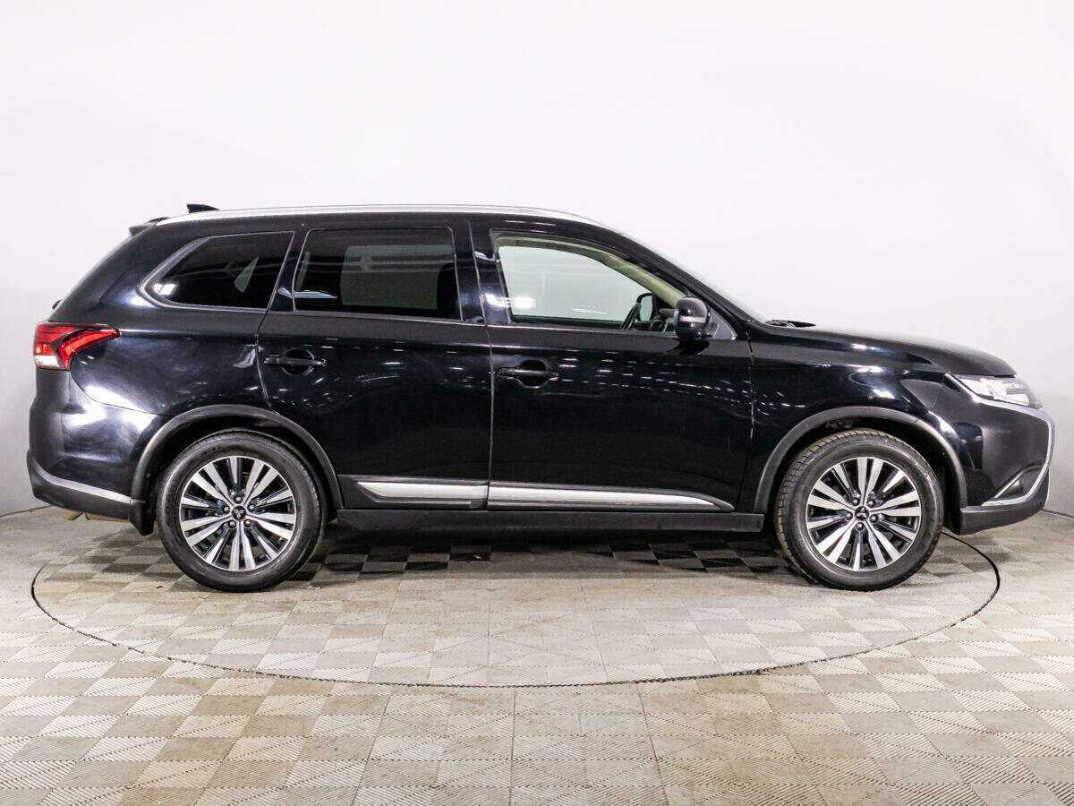 Mitsubishi Outlander б/у, 2020, Вариатор. Фото: #3