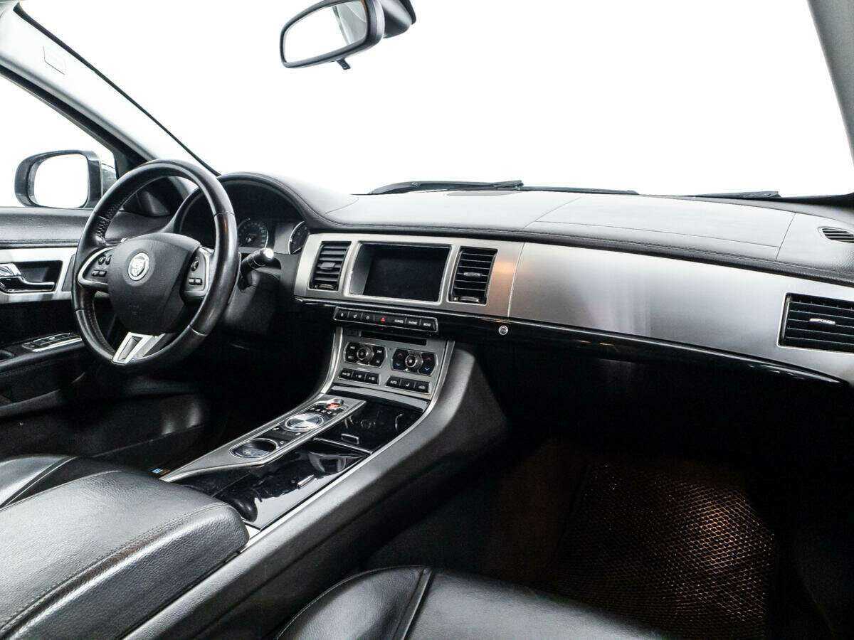 Jaguar XF б/у, 2013, Автоматическая. Фото: #8