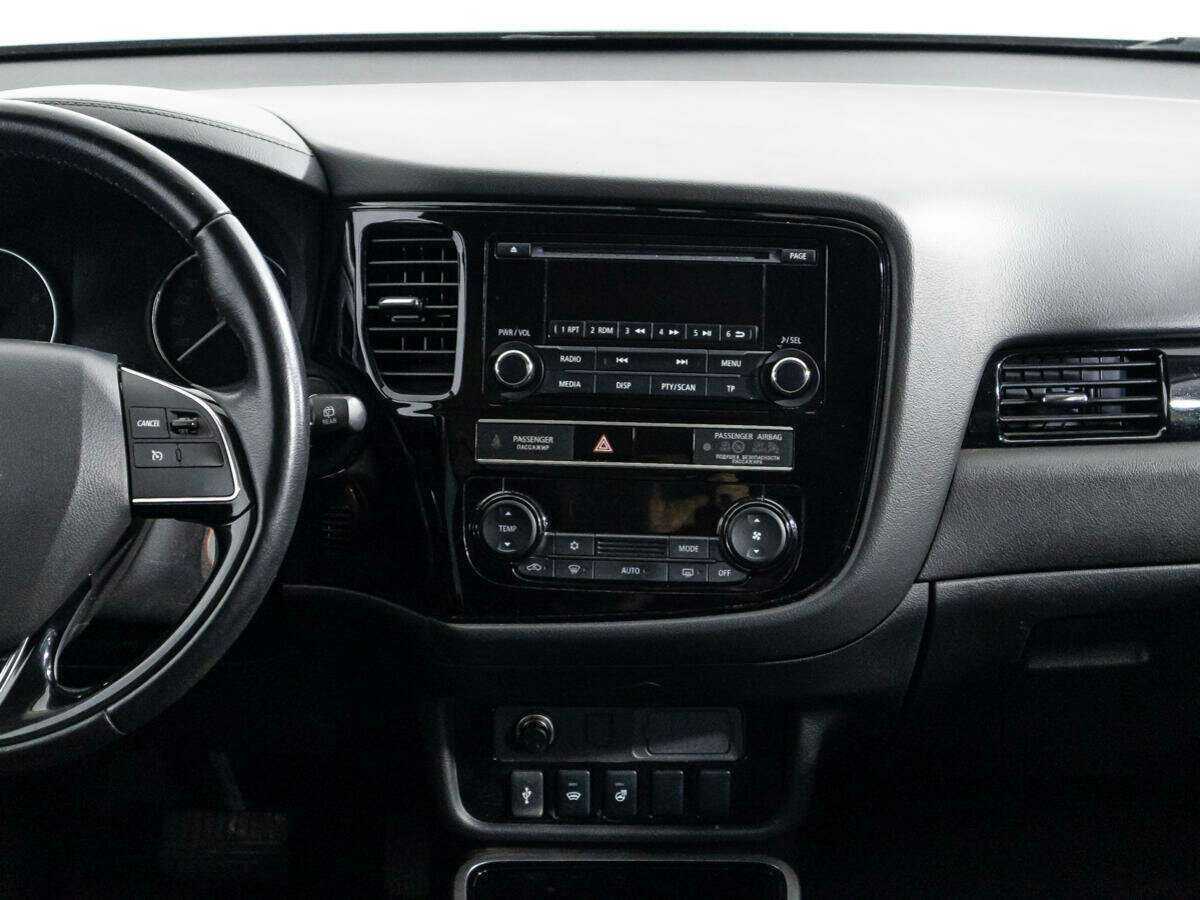 Mitsubishi Outlander б/у, 2019, Вариатор. Фото: #13