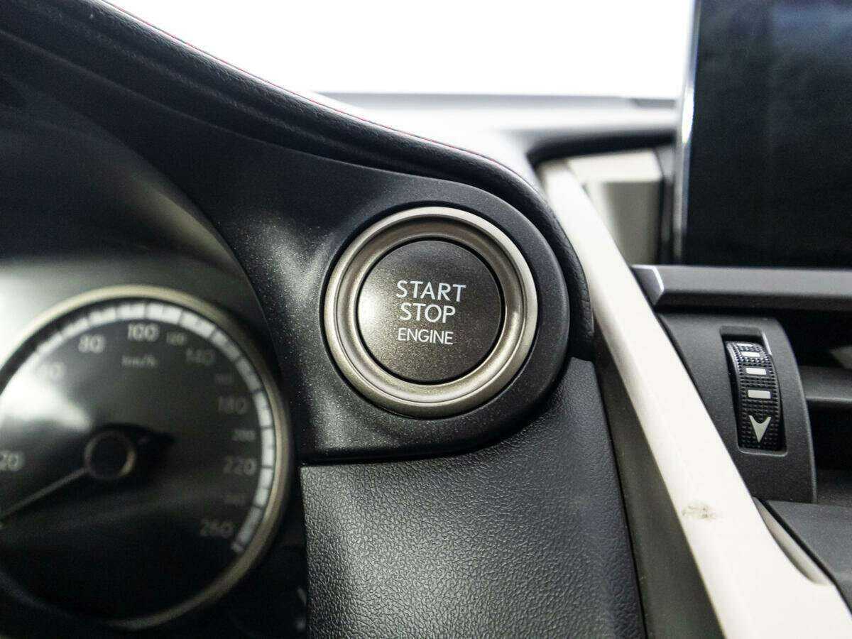 Lexus NX б/у, 2015, Автоматическая. Фото: #17