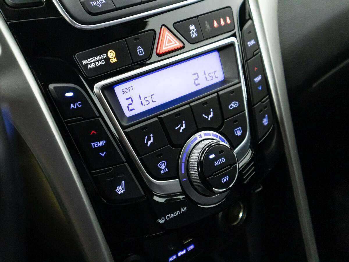 Хендай ай30 б/у, 2013, Механическая. Фото: #14