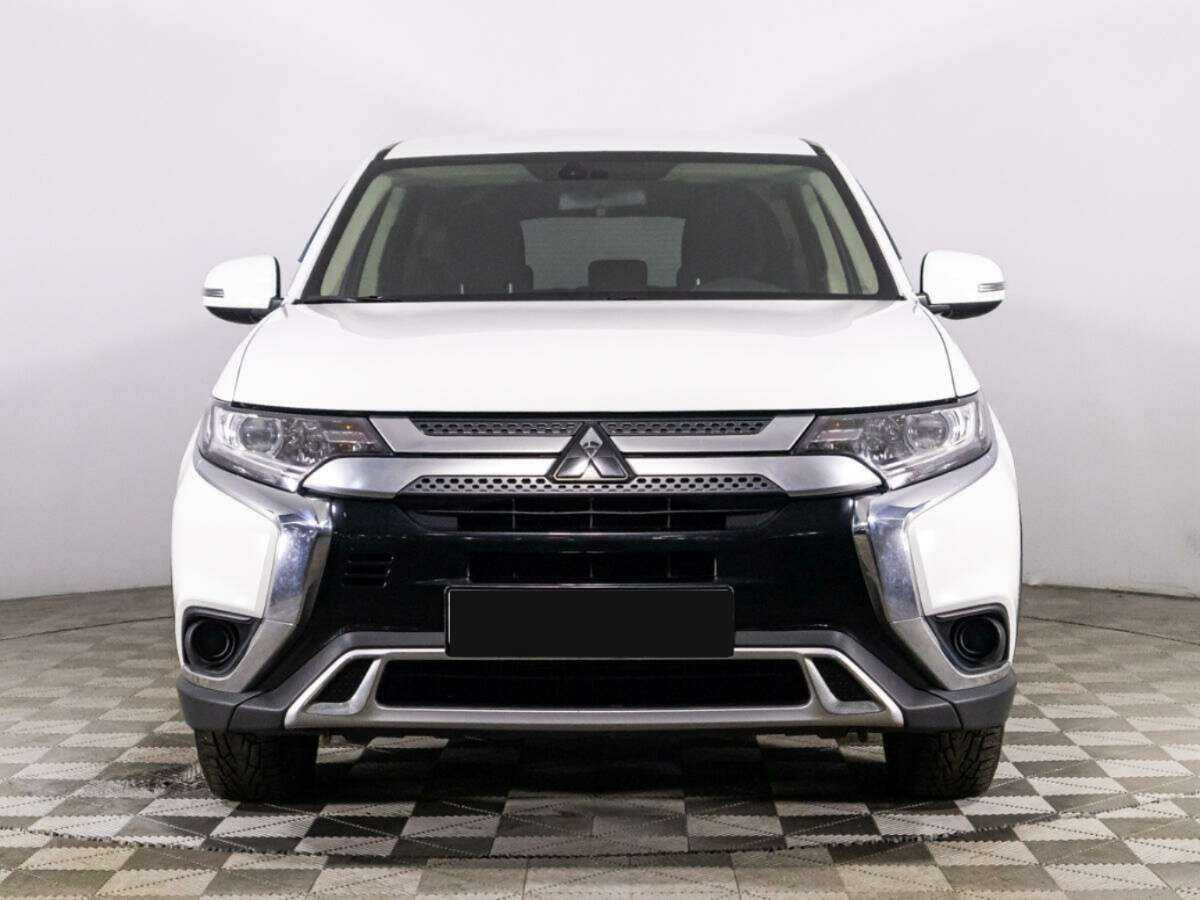 Mitsubishi Outlander б/у, 2019, Вариатор. Фото: #1