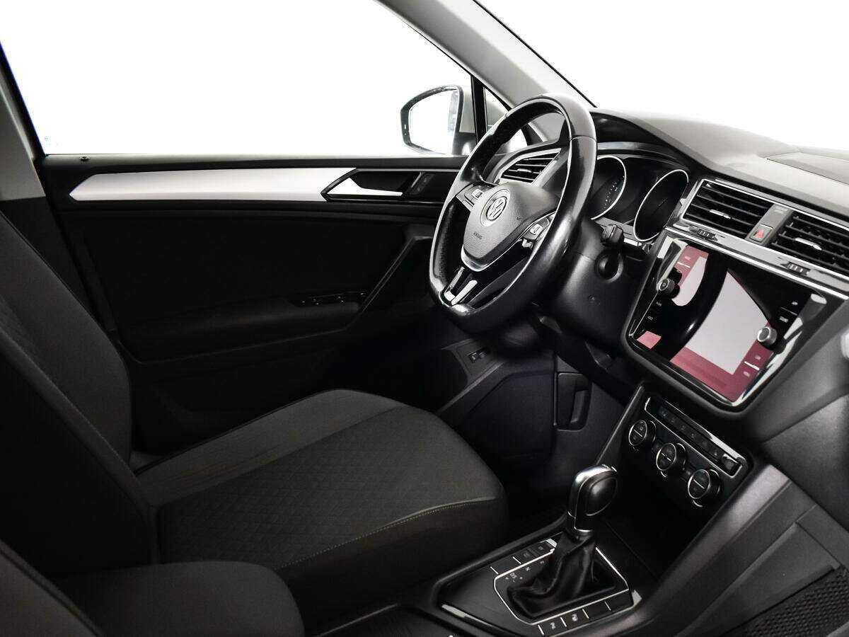 Фольксваген Тигуан б/у, 2017, Роботизированная. Фото: #8