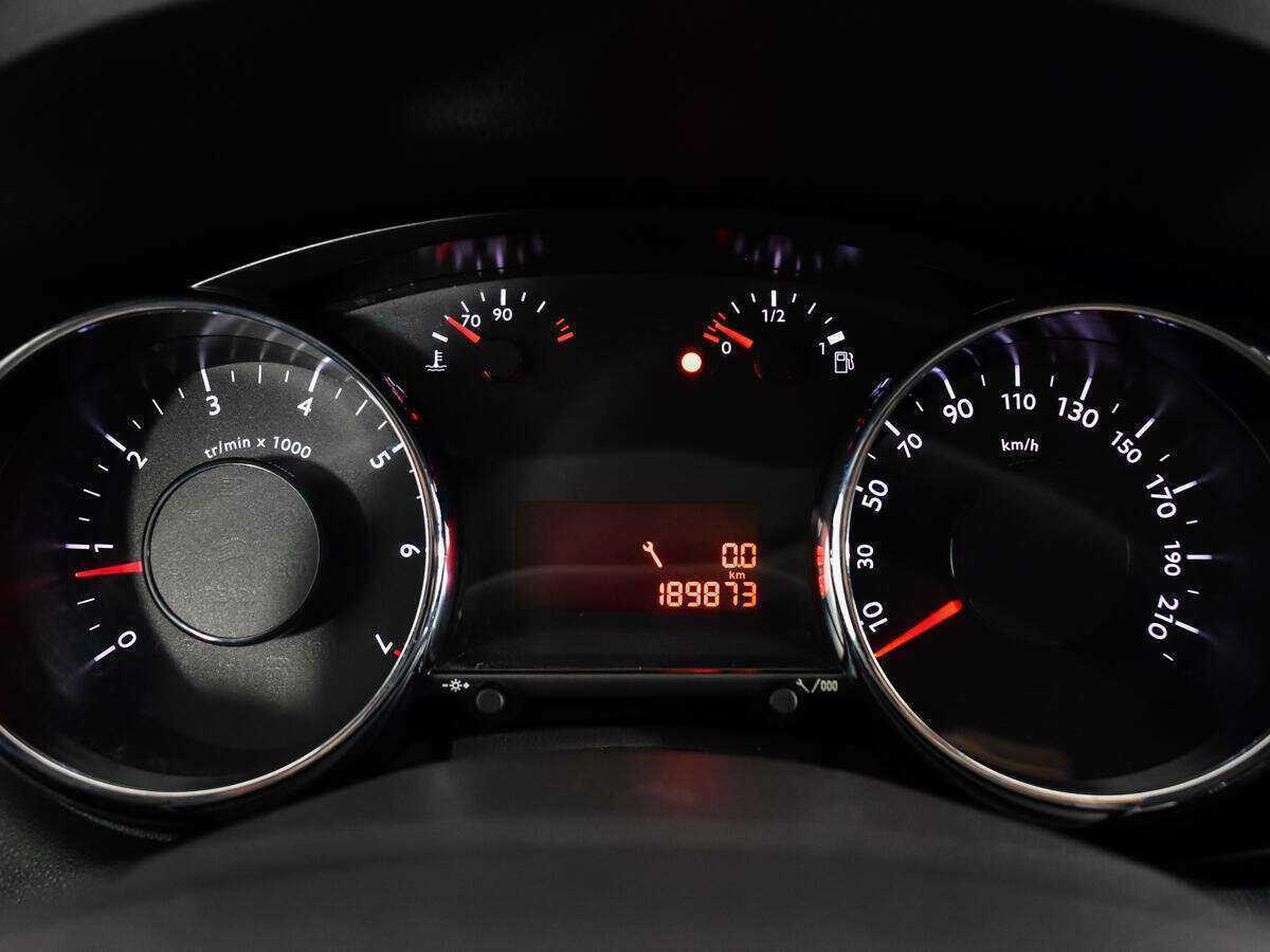 Peugeot 3008 б/у, 2012, Механическая. Фото: #10