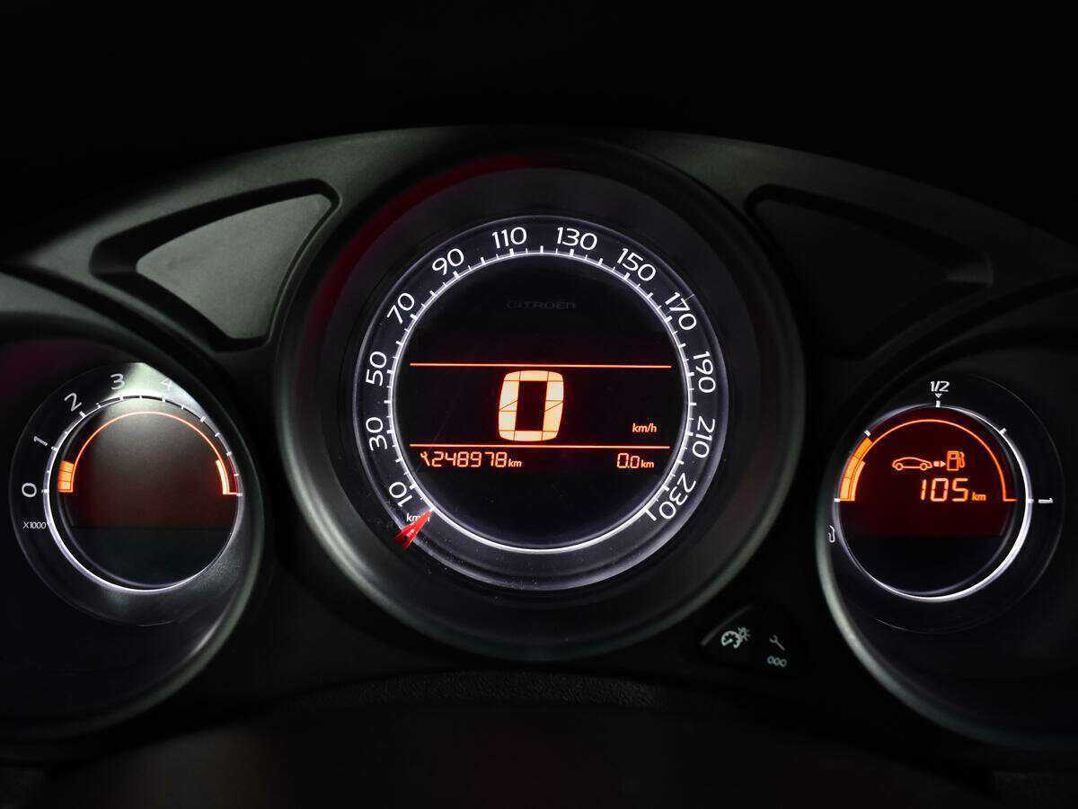 Ситроен Ц4 б/у, 2012, Механическая. Фото: #10